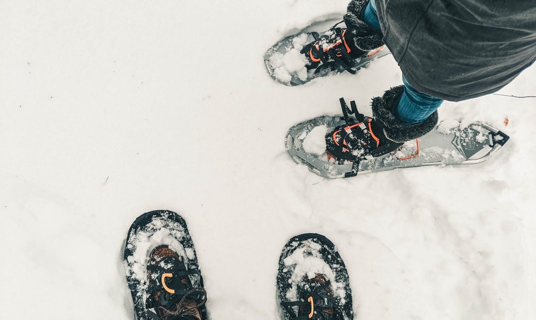 Les bienfaits des raquettes en periode hivernale sur la sante