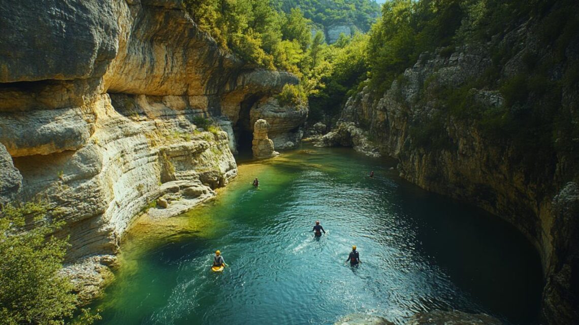 Découvrez le canyoning à Grenoble : aventures inoubliables dans le Vercors et la Chartreuse